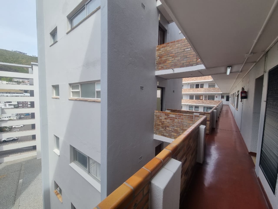 To Let 0 Bedroom Property for Rent in Sea Point Western Cape